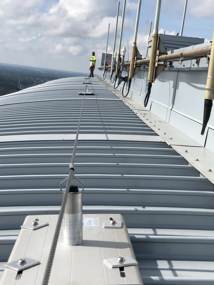 Installed horizontal lifeline system