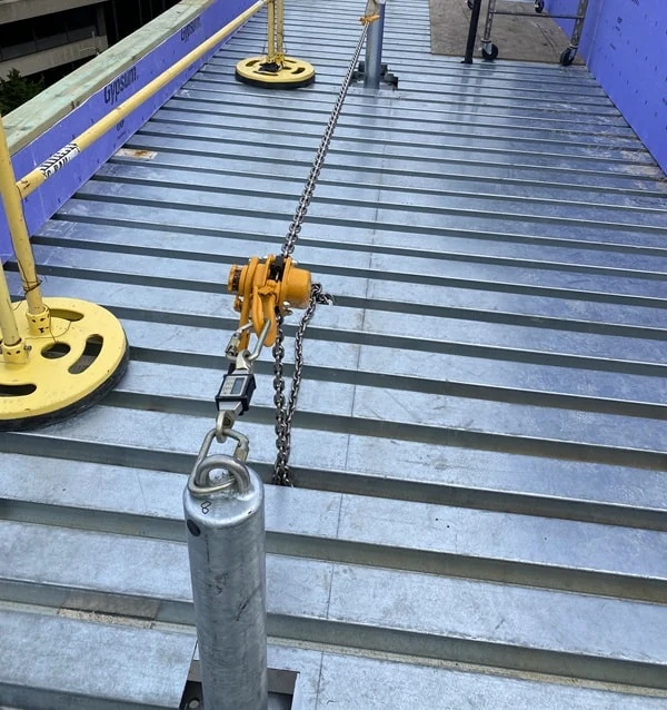 Load testing an installed anchorage system