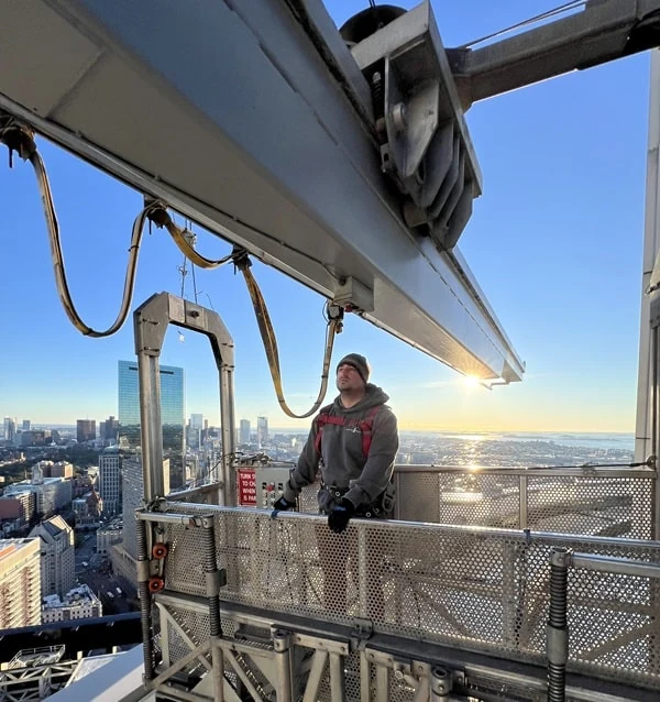 Building maintenance unit inspection