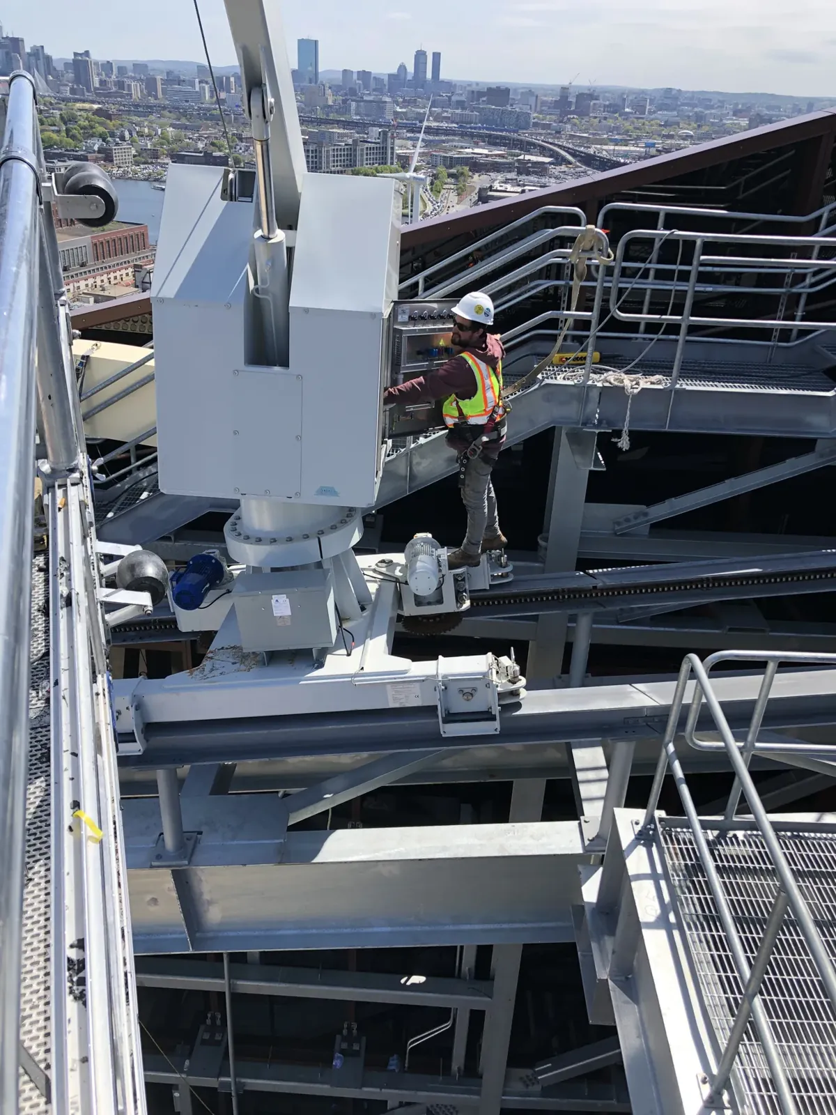 BMU roof car and track inspection